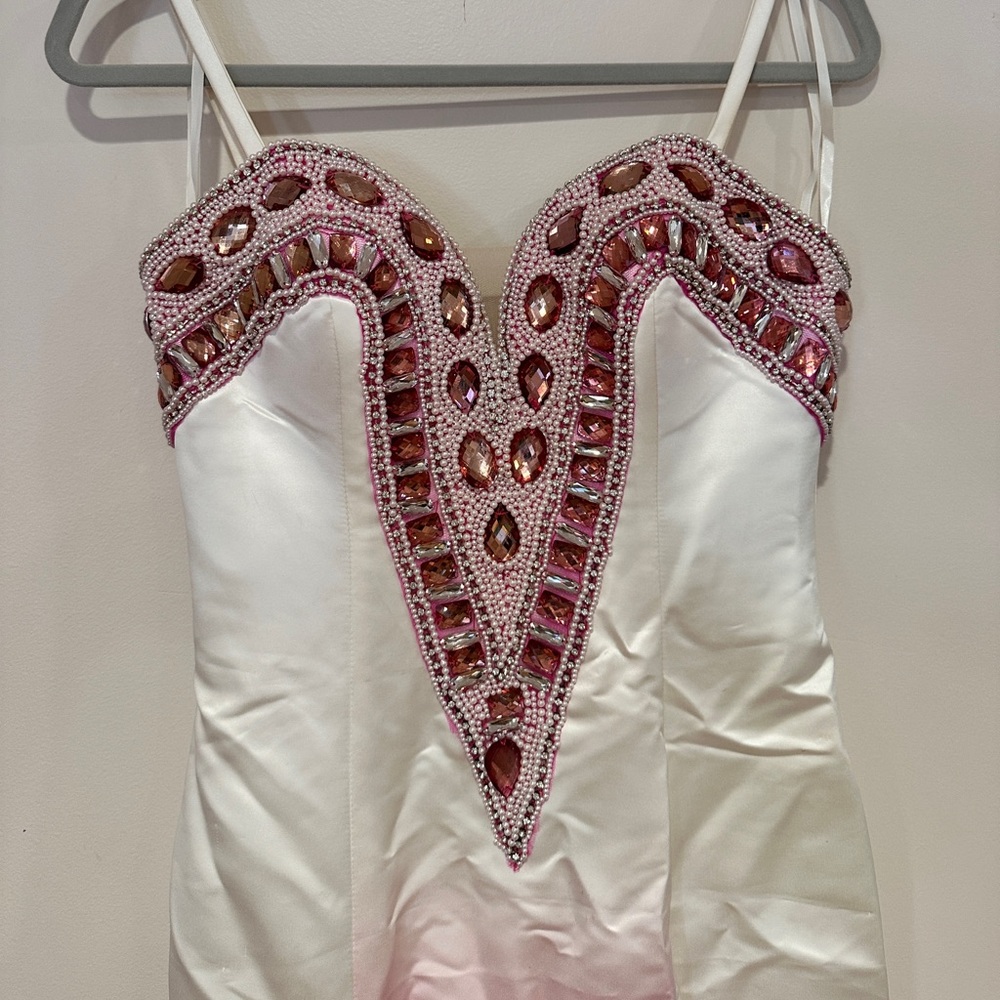 Formal Dress - Picture 7 of 10